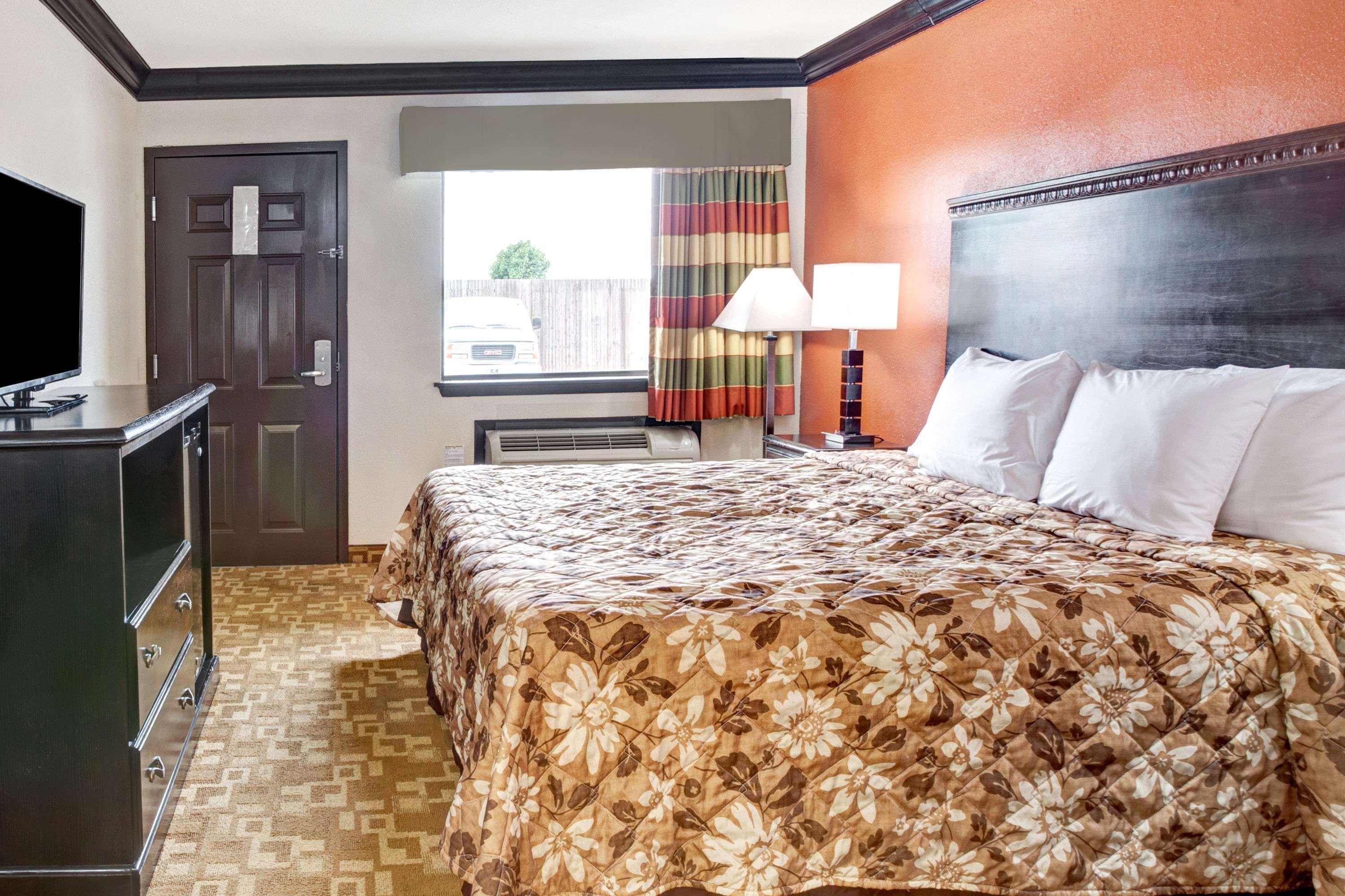 Days Inn By Wyndham Oklahoma City/Moore Exteriér fotografie