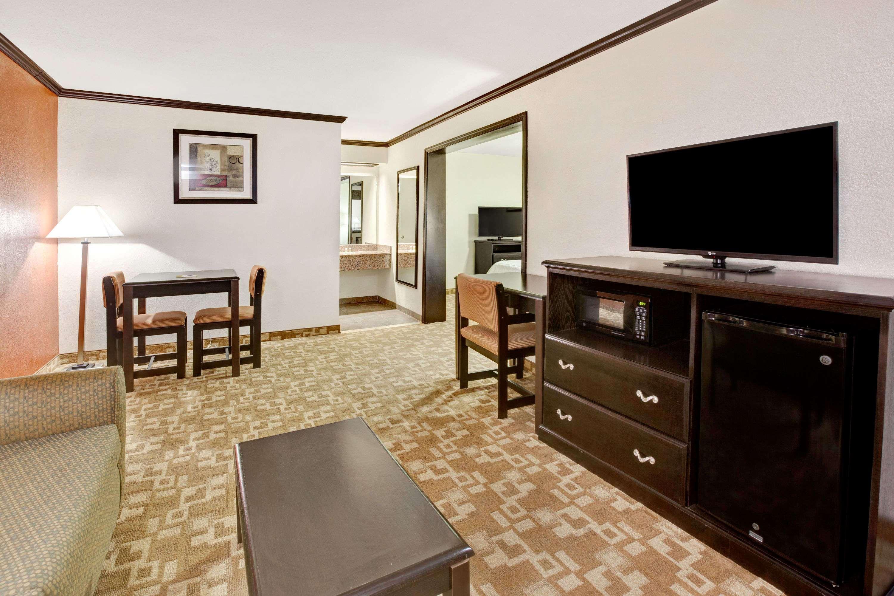 Days Inn By Wyndham Oklahoma City/Moore Exteriér fotografie